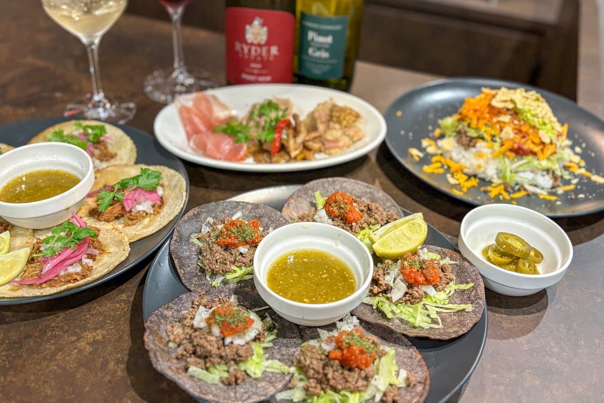 【Tacos Labo / 甲府市】甲府の中心で本格タコスとワインを!2026年8月1日オープン