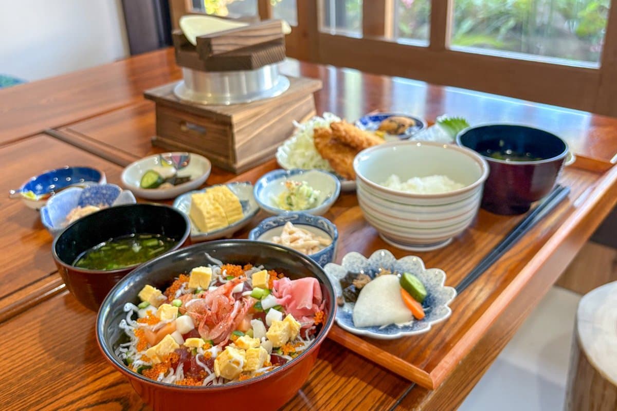 【食・肴 しらす / 北杜市】白州の水で炊きたて武川米を釜めしスタイルで!ランチは定食、夜はお酒と肴を2026年7月1日オープン