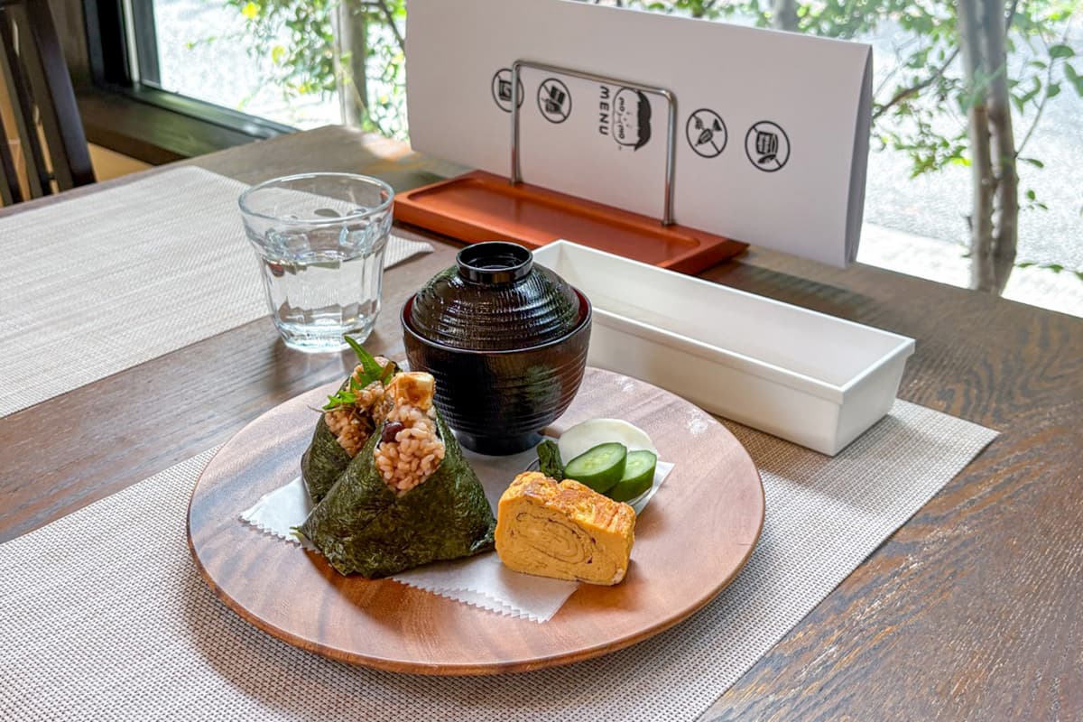 百屋×momo CAFE