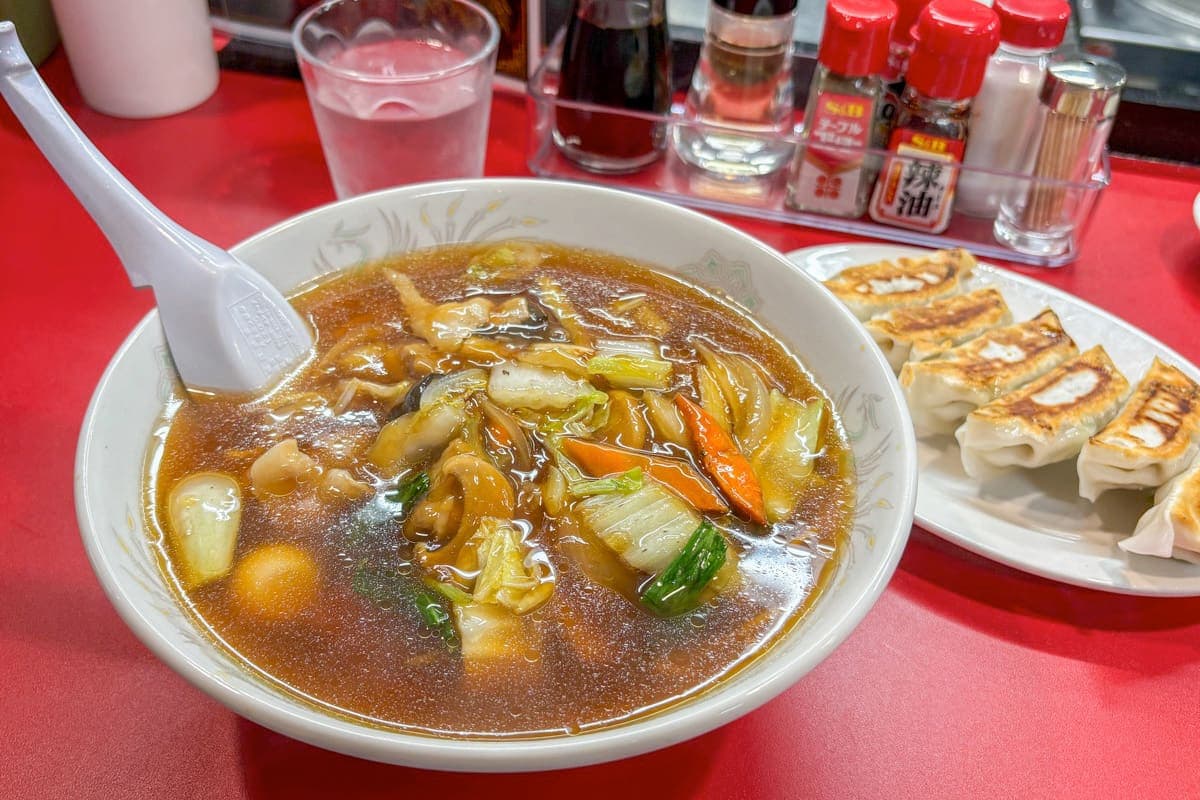 中華料理 華宴