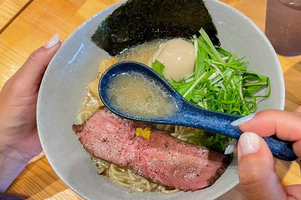 牛骨白湯ラーメン Infini（アンフィニ