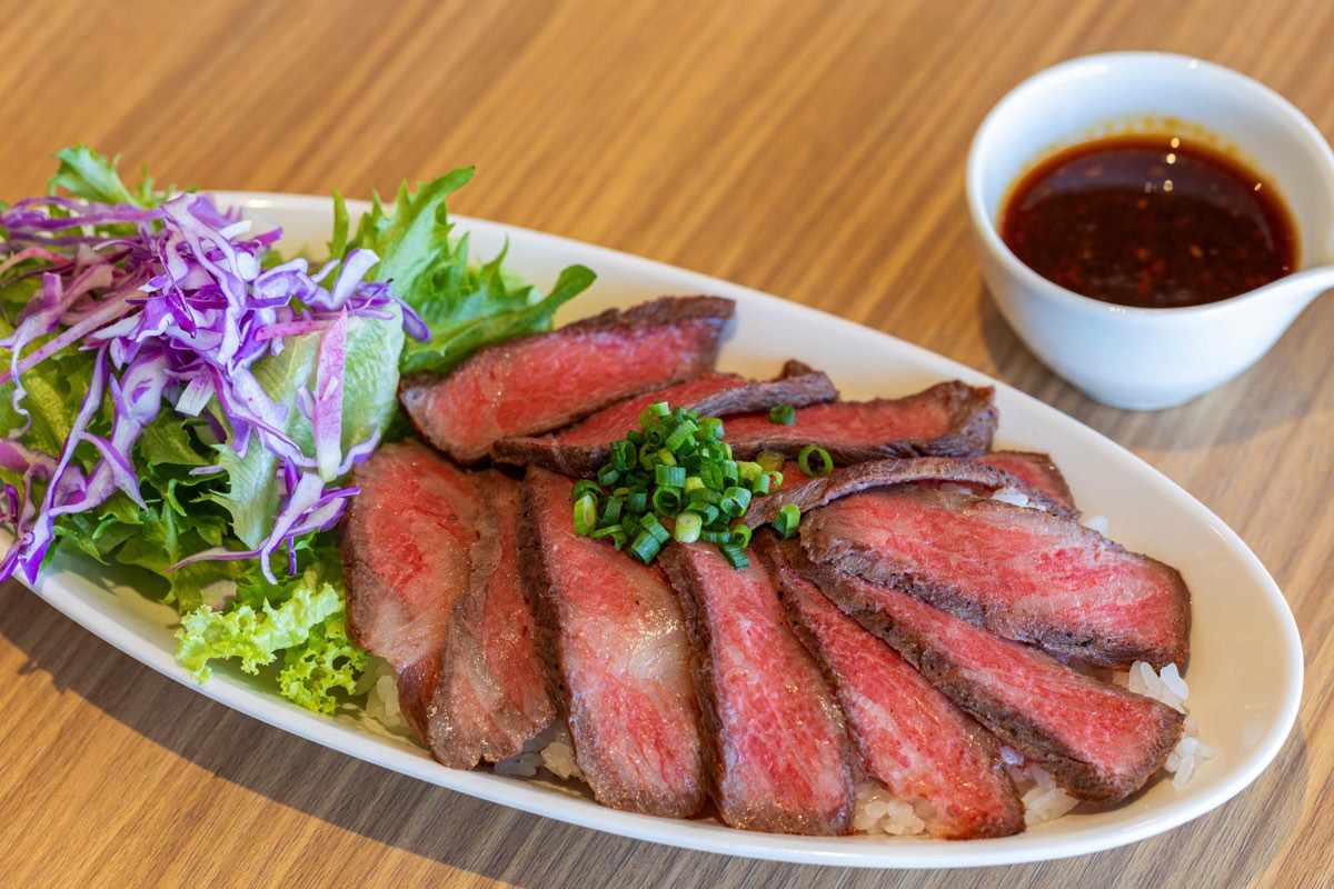 子連れランチ 軽食・テイクアウト [ Chateraise PREMIUM ] YATSUDOKI TERRACE石和
