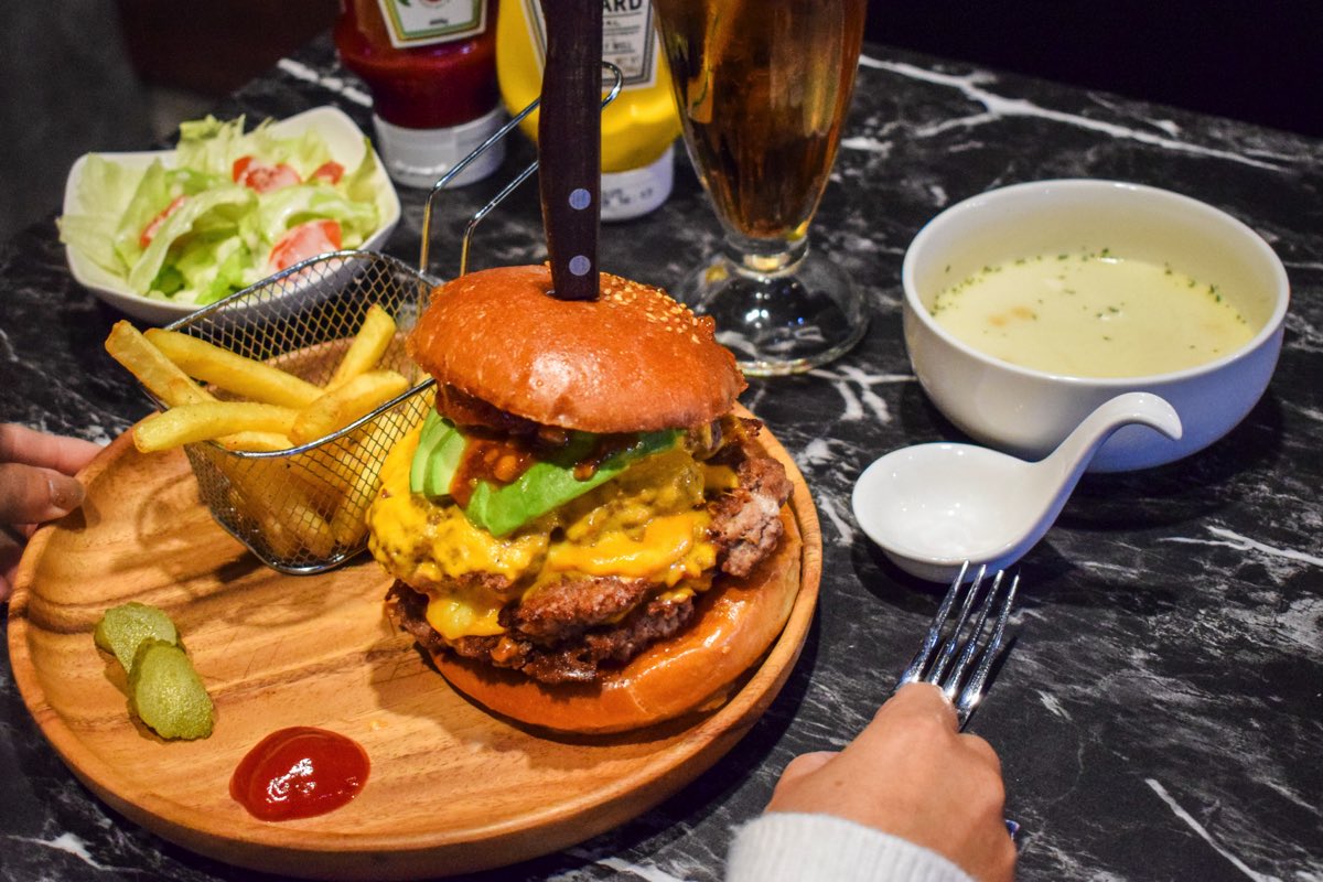 THE UTAGE BURGER